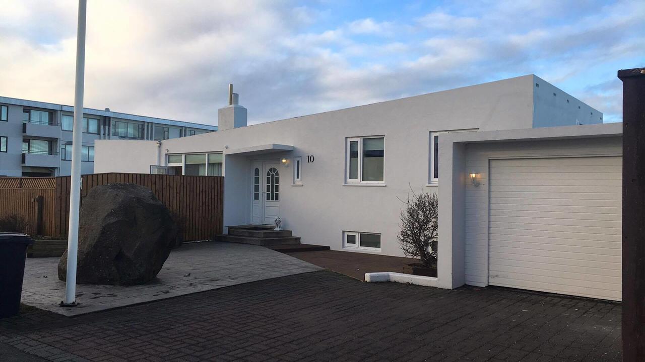 Sol Apartment Keflavík Exteriör bild